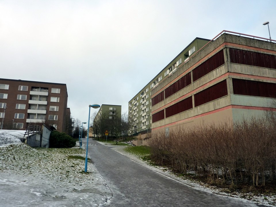 Slippery slope up to the Rinkeby hill Slippery slope up to the Rinkeby hill